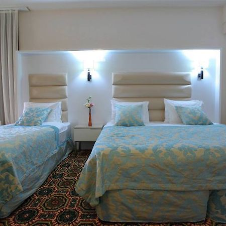 Hotel Romanita 巴亚马雷 外观 照片